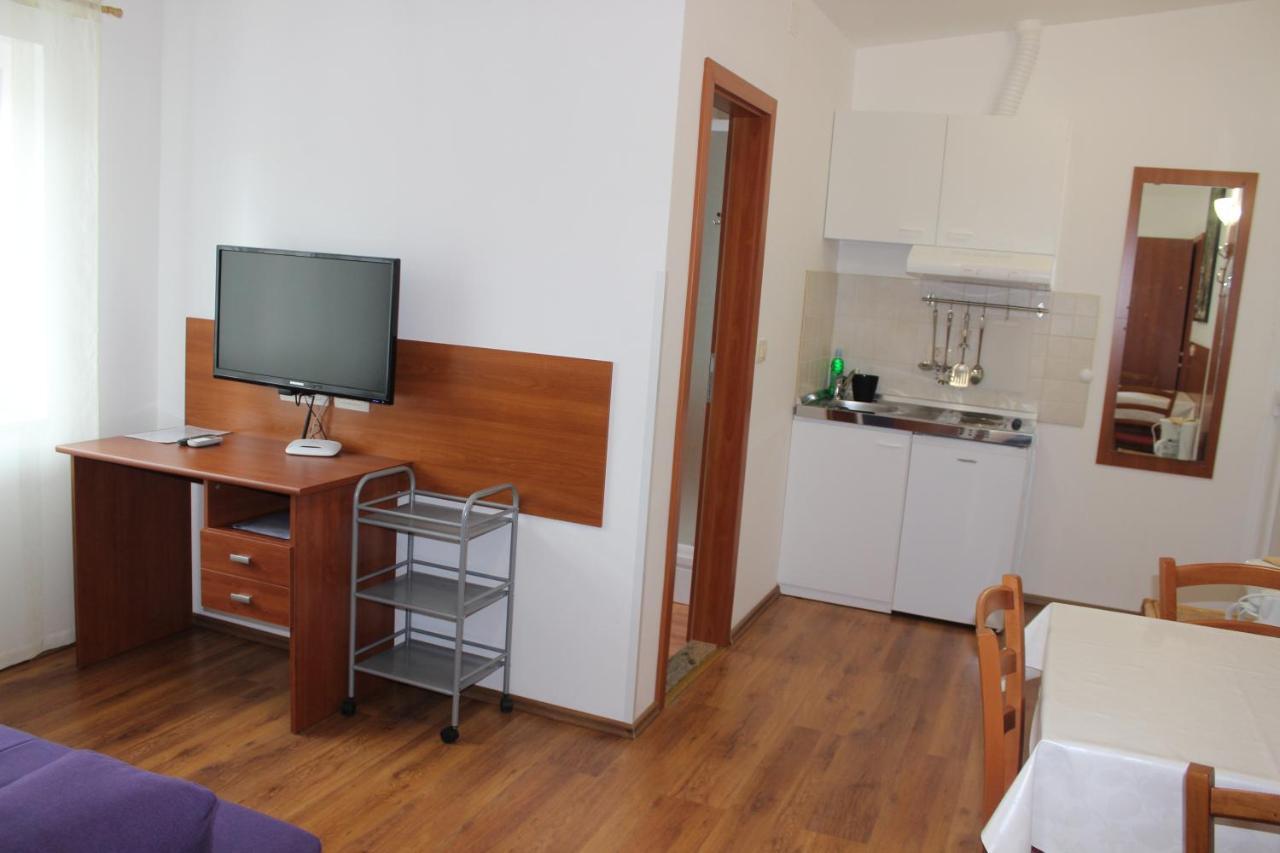 Apartments And Rooms Liburnija 오파티아 외부 사진