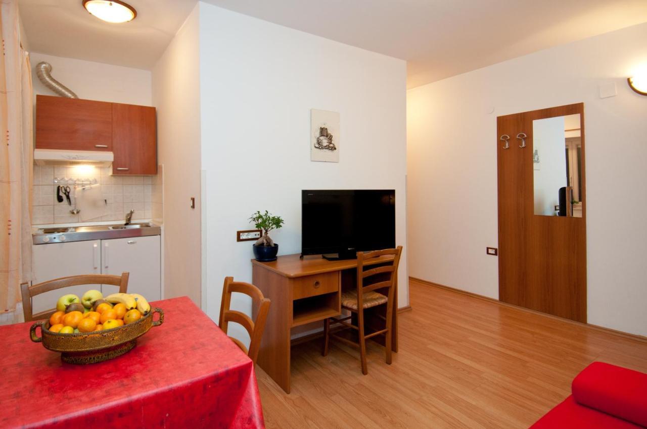 Apartments And Rooms Liburnija 오파티아 외부 사진