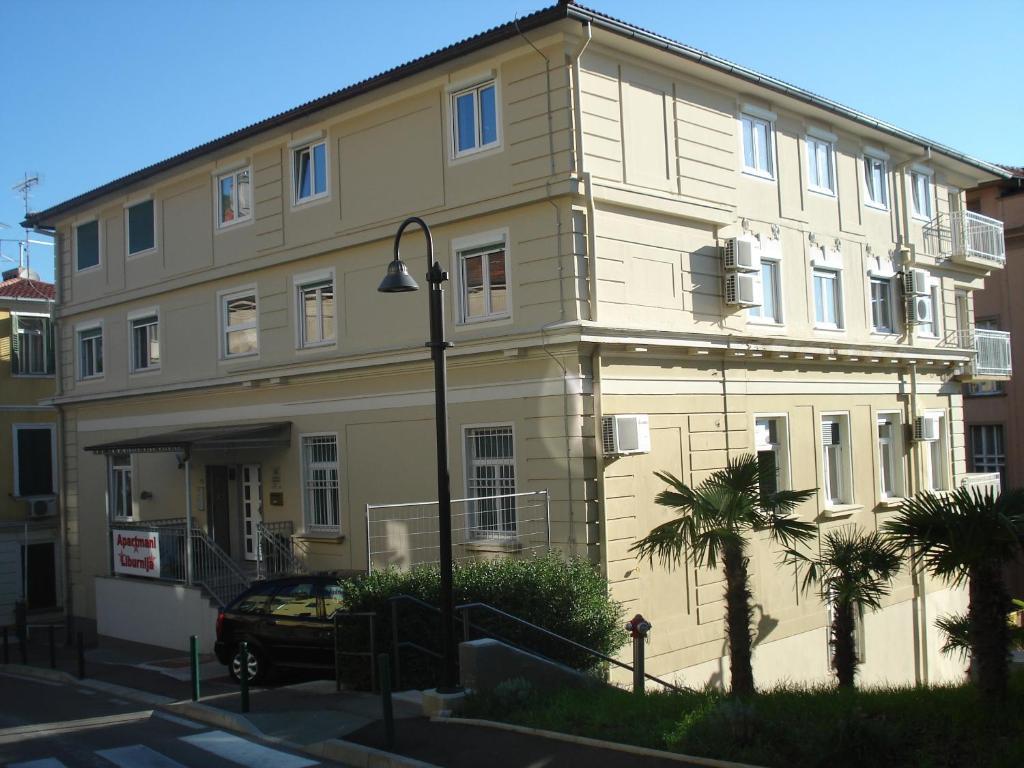Apartments And Rooms Liburnija 오파티아 외부 사진
